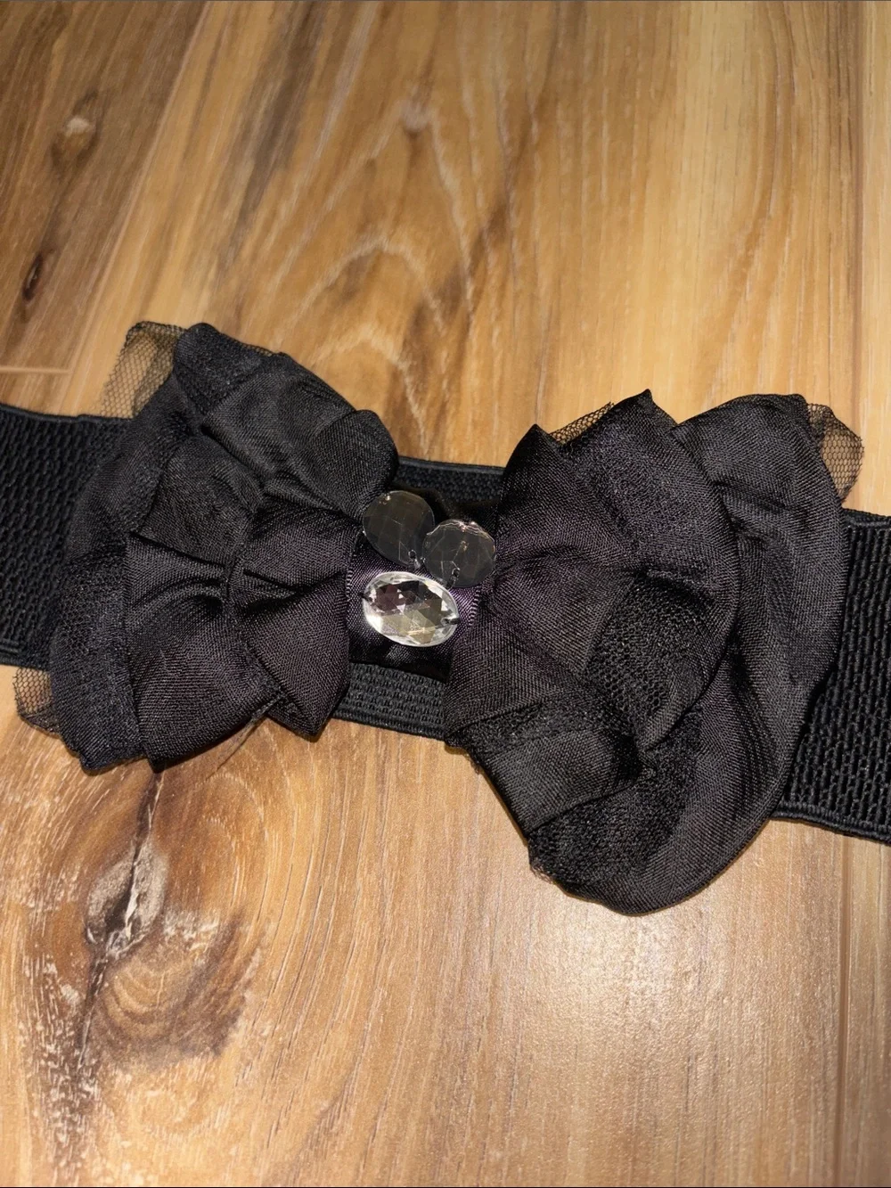 Black Elastic Waist Belt with Bow and Gem Accent
